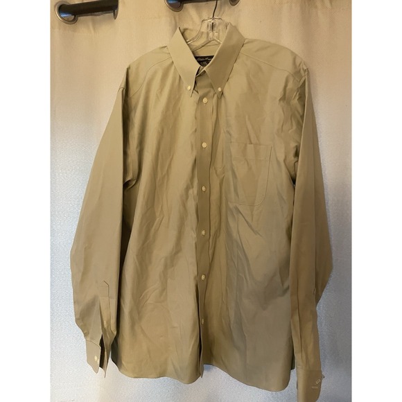 Eddie Bauer Other - Eddie Bauer Relaxed Fit Wrinkle Resistant Tan Long Sleeve Button Large